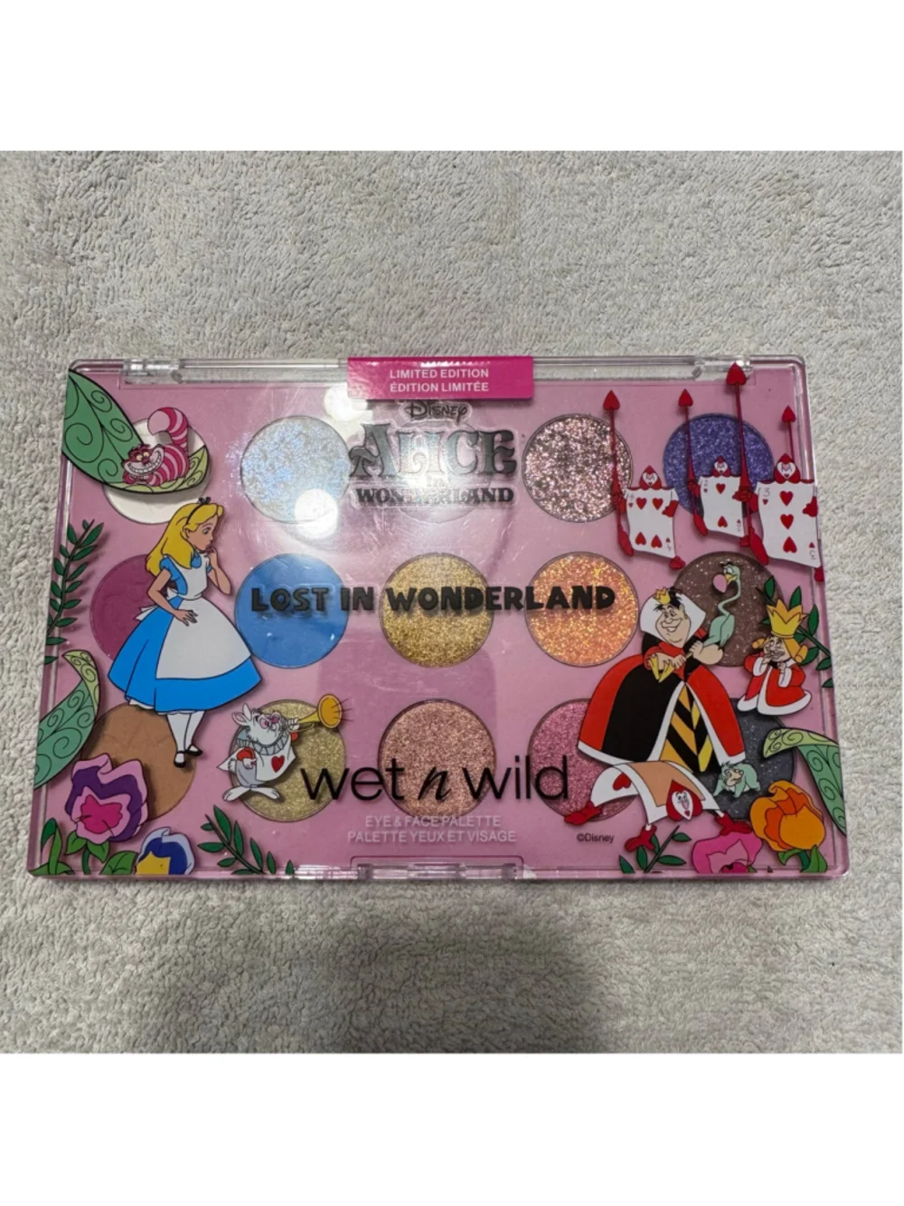 Wet n Wild Disney Alice in Wonderland Lost In Wonderland Eye Face Palette LE